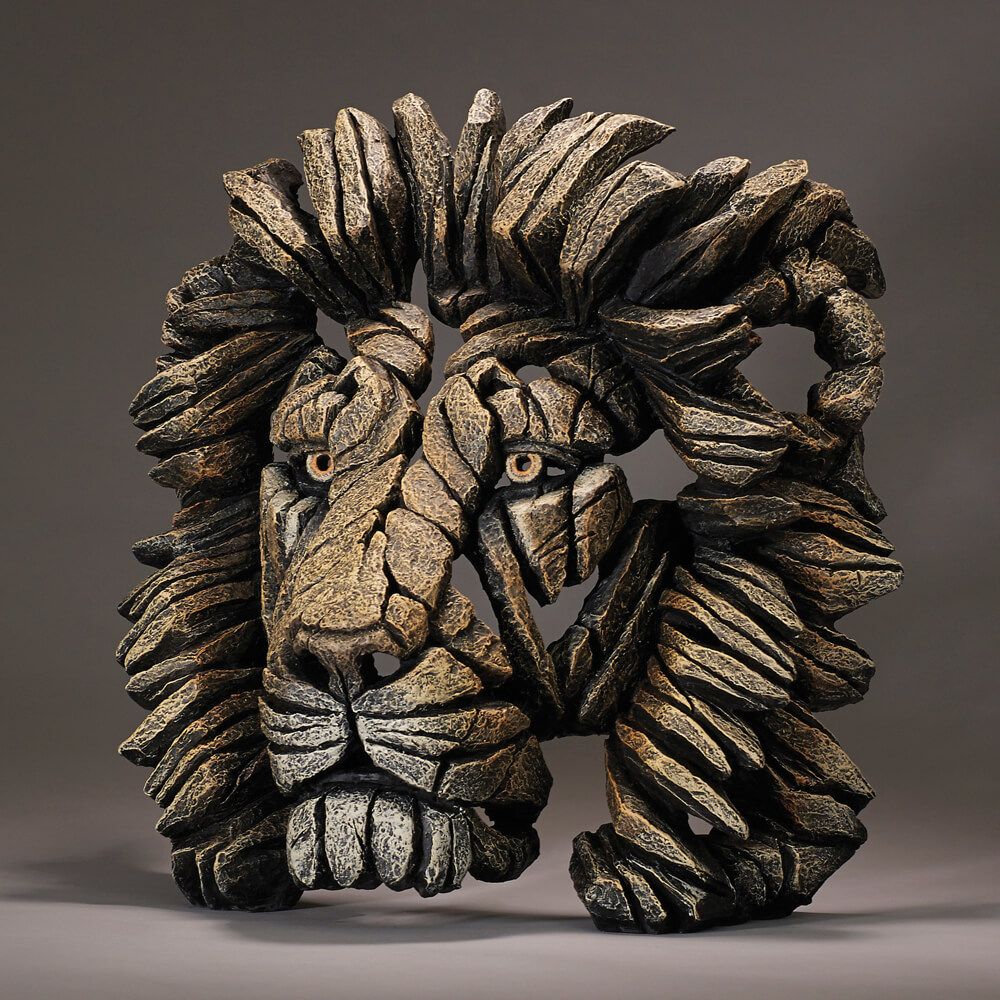 Lion - Sculpture (marble/stone)
