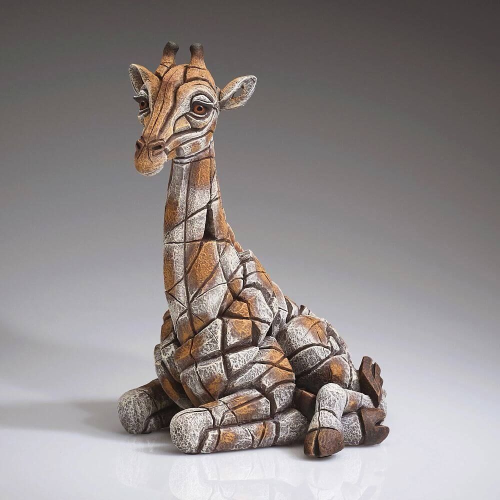 Edge - Giraffe Calf Figure