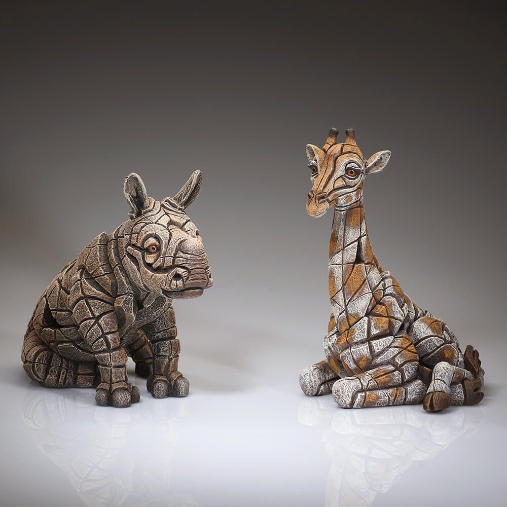 Edge - Giraffe Calf Figure