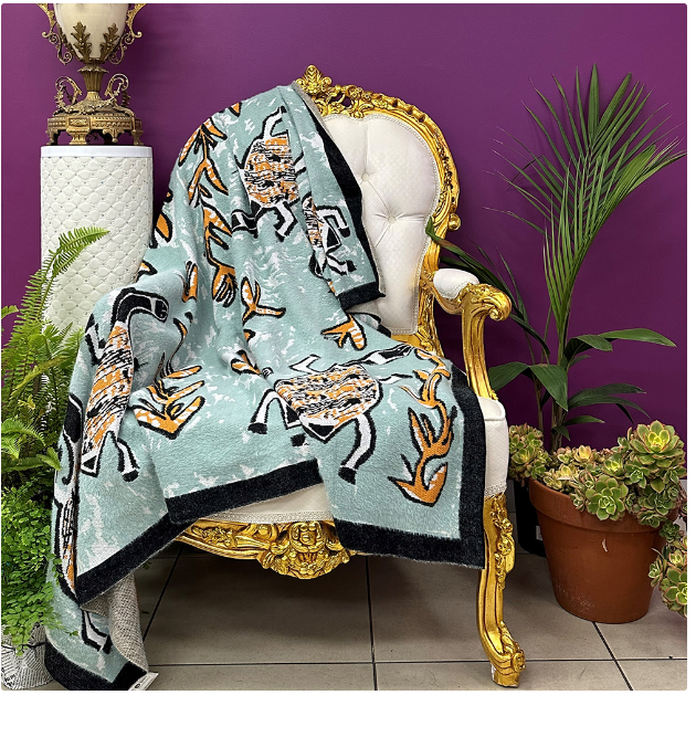 Throw - Feather Yarn - 125 x 150cm - VGA139