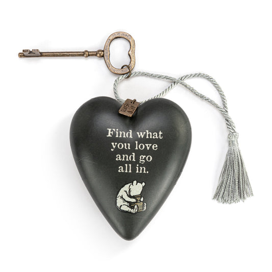 DEMDACO Art Heart - 10cm/4" Pooh - Go All In