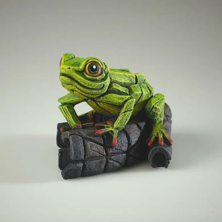 Green Tree Frog - Sculpture (marble/resin)